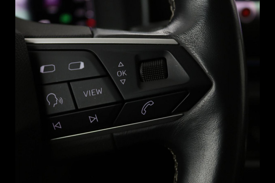 Seat Leon 1.5 eTSI Style Launch Edition | Trekhaak | Carplay | Adaptive cruise | Camera | Navigatie | Park Assist | Climate control