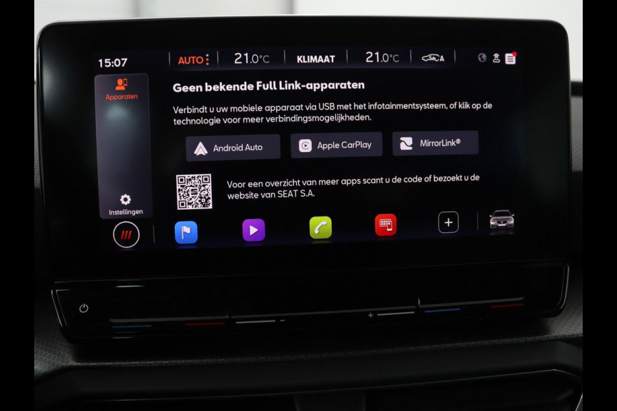 Seat Leon 1.5 eTSI Style Launch Edition | Trekhaak | Carplay | Adaptive cruise | Camera | Navigatie | Park Assist | Climate control