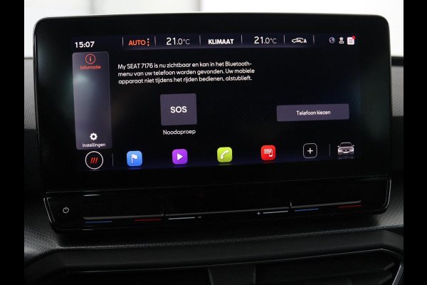 Seat Leon 1.5 eTSI Style Launch Edition | Trekhaak | Carplay | Adaptive cruise | Camera | Navigatie | Park Assist | Climate control