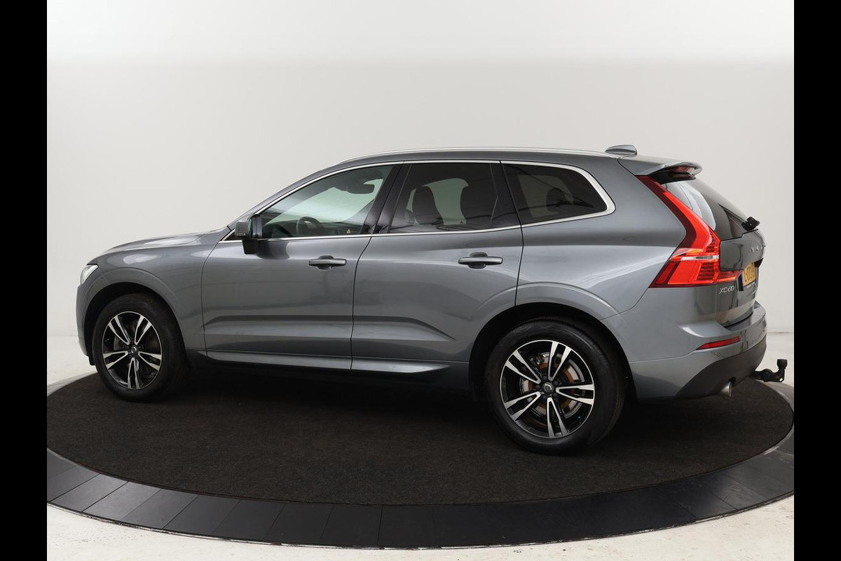 Volvo XC60 2.0 D4 Momentum Pro | Trekhaak | Camera | Half leder | Carplay | Navigatie | Full LED | Climate control | Getint glas | Parkeerhulp Volvo XC60 2.0 D4 Momentum Pro | Trekhaak | Camera | Half leder | Carplay | Navigatie | Full LED | Climate control | Getint glas | Parkeerhulp