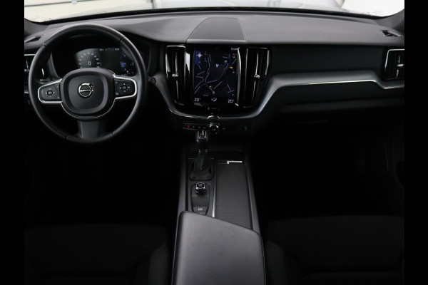 Volvo XC60 2.0 D4 Momentum Pro | Trekhaak | Camera | Half leder | Carplay | Navigatie | Full LED | Climate control | Getint glas | Parkeerhulp