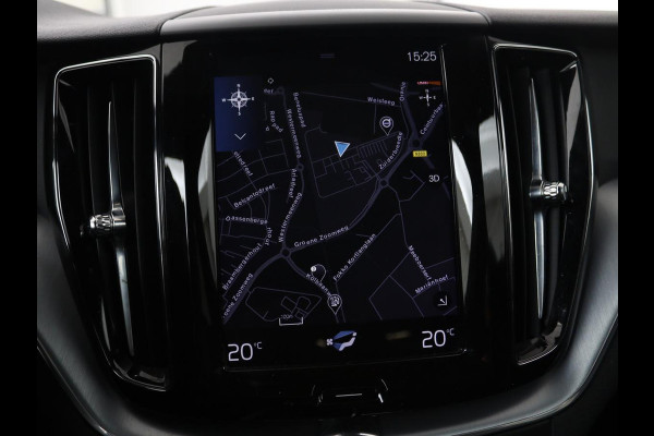 Volvo XC60 2.0 D4 Momentum Pro | Trekhaak | Camera | Half leder | Carplay | Navigatie | Full LED | Climate control | Getint glas | Parkeerhulp