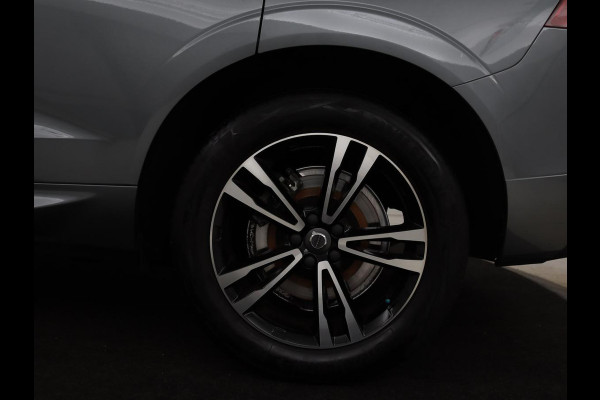 Volvo XC60 2.0 D4 Momentum Pro | Trekhaak | Camera | Half leder | Carplay | Navigatie | Full LED | Climate control | Getint glas | Parkeerhulp