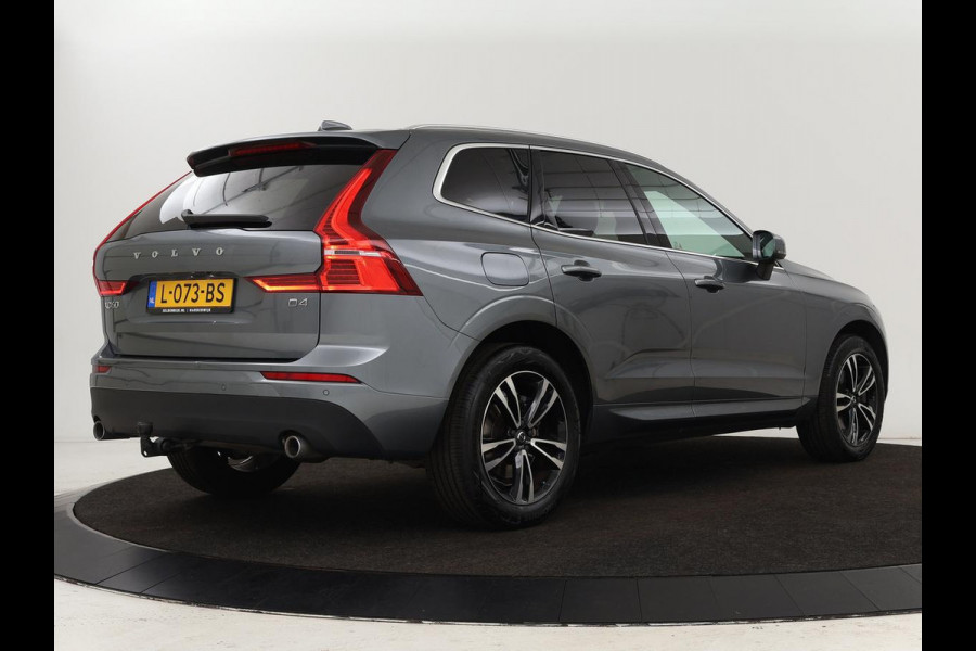 Volvo XC60 2.0 D4 Momentum Pro | Trekhaak | Camera | Half leder | Carplay | Navigatie | Full LED | Climate control | Getint glas | Parkeerhulp