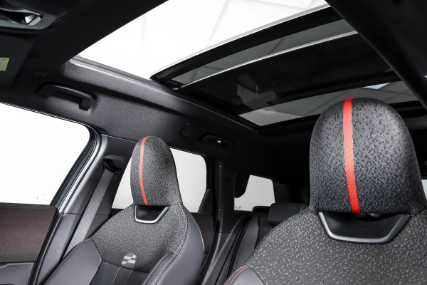 MINI Countryman 1.5 C 170 PK John Cooper Works Pakket XL | S/K-Panodak | Dig. Cockpit | Adapt. Cruise | Elek. Stoel | Stoel-+Stuurverw. | PDC | 360 Camera | NAV + App. Connect | ECC | Elek. Klep. | Elek. Trekhaak | LM 20" | 2000