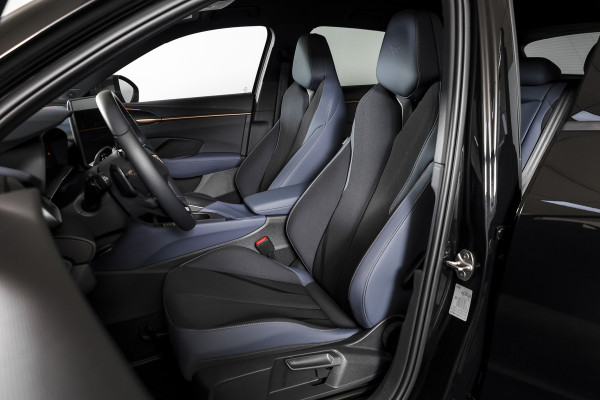 CUPRA Terramar 1.5 eTSI 150 PK Business - Automaat | Dig. Cockpit | Adapt. Cruise | Stoel-+Stuurverw. | PDC | Camera | App. Connect | ECC | Elek. Klep | LM 19" | 9453