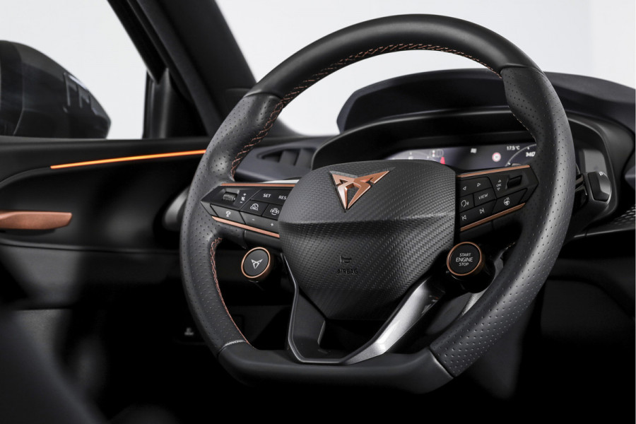 CUPRA Terramar 1.5 eTSI 150 PK Business - Automaat | Dig. Cockpit | Adapt. Cruise | Stoel-+Stuurverw. | PDC | Camera | App. Connect | ECC | Elek. Klep | LM 19" | 9453