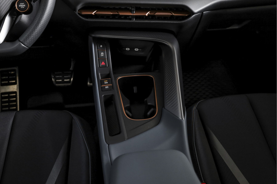 CUPRA Terramar 1.5 eTSI 150 PK Business - Automaat | Dig. Cockpit | Adapt. Cruise | Stoel-+Stuurverw. | PDC | Camera | App. Connect | ECC | Elek. Klep | LM 19" | 9453