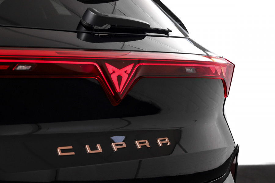 CUPRA Terramar 1.5 eTSI 150 PK Business - Automaat | Dig. Cockpit | Adapt. Cruise | Stoel-+Stuurverw. | PDC | Camera | App. Connect | ECC | Elek. Klep | LM 19" | 9453