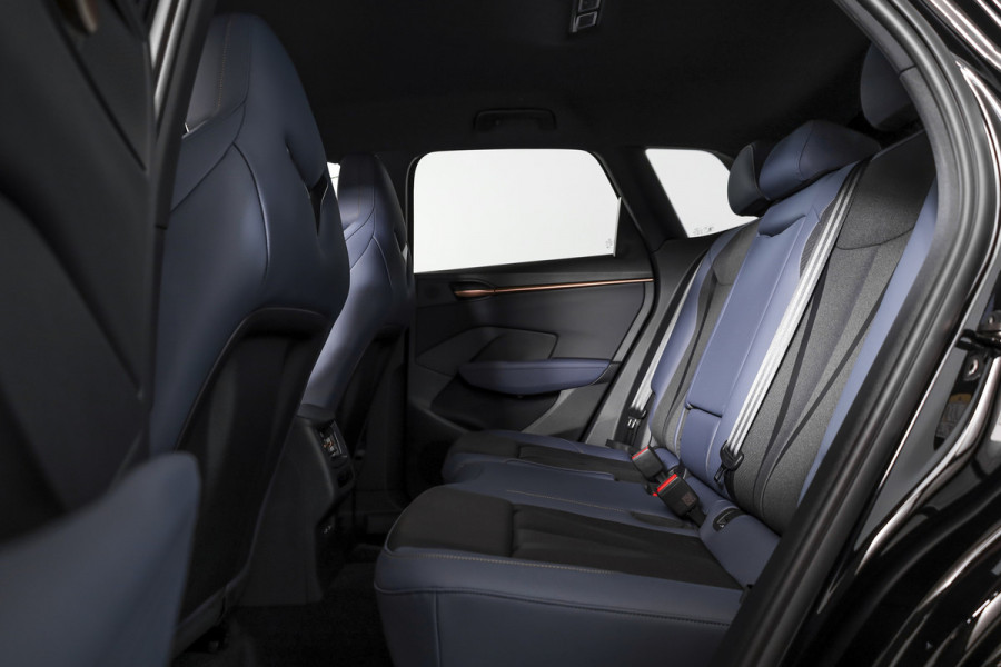 CUPRA Terramar 1.5 eTSI 150 PK Business - Automaat | Dig. Cockpit | Adapt. Cruise | Stoel-+Stuurverw. | PDC | Camera | App. Connect | ECC | Elek. Klep | LM 19" | 9453