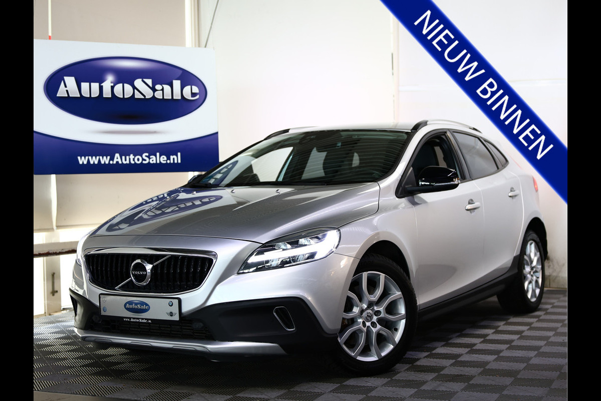 Volvo V40 Cross Country 1.5 T3 Momentum AUTOMAAT NAV CAMERA '17 Volvo V40 Cross Country 1.5 T3 Momentum AUTOMAAT NAV CAMERA '17