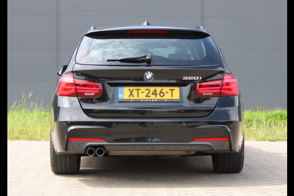 BMW 3 Serie Touring 320i M Sport Edition Panodak HeadUp Leer 19INCH !!NIEUWBINNEN!!
