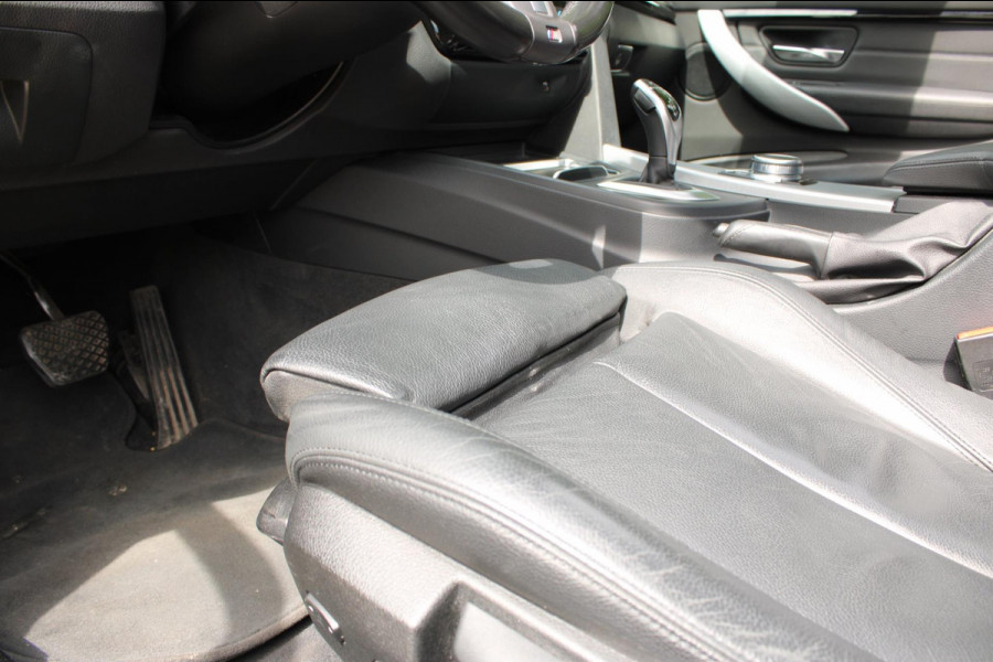BMW 3 Serie Touring 320i M Sport Edition Panodak HeadUp Leer 19INCH !!NIEUWBINNEN!!