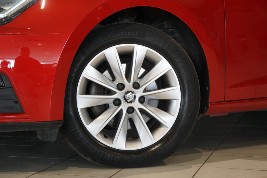 Seat Leon 1.5 TSI Style Ultimate Edition 150PK AUT. + VIRTUAL COCKPIT / CAMERA / CARPLAY / BEATS AUDIO