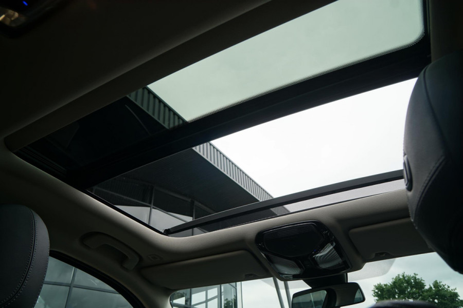 BMW 3 Serie 318i High Executive + SCHUIFDAK / LASERLIGHT / LEDER / TREKHAAK