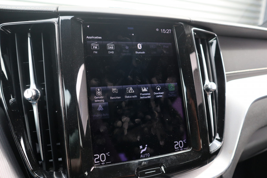 Volvo XC60 2.0 Recharge T6 AWD R-Design Panorama dak / Head-Up / Harman Kardon / 360 camera / Adaptieve cruise /
