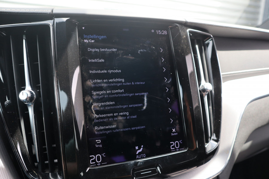 Volvo XC60 2.0 Recharge T6 AWD R-Design Panorama dak / Head-Up / Harman Kardon / 360 camera / Adaptieve cruise /