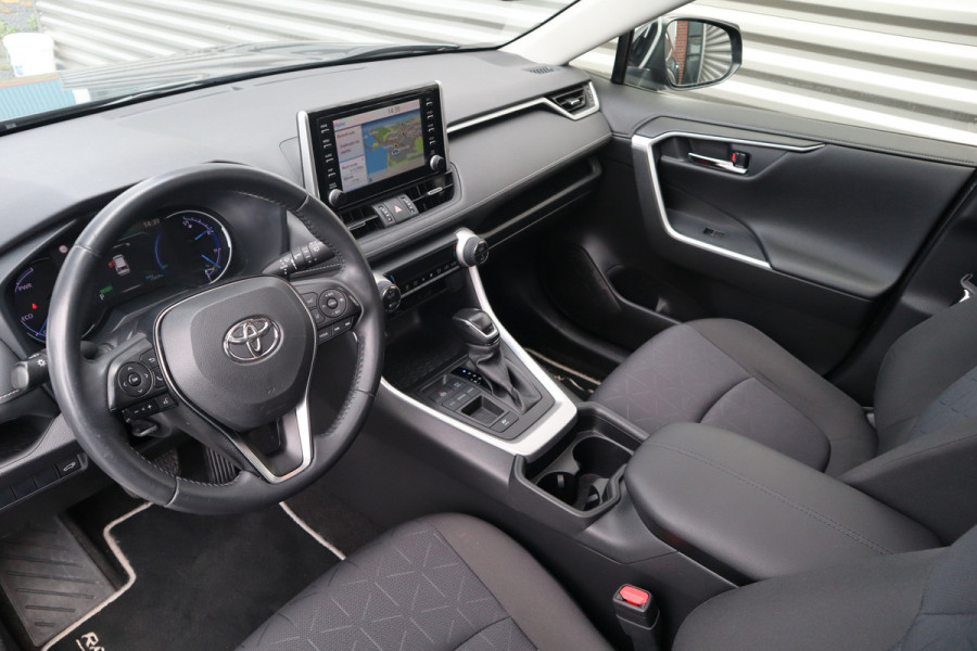Toyota RAV4 2.5 Hybrid Dynamic Panorama dak / dode hoek / adaptieve cruise /