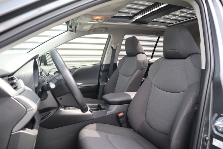 Toyota RAV4 2.5 Hybrid Dynamic Panorama dak / dode hoek / adaptieve cruise /