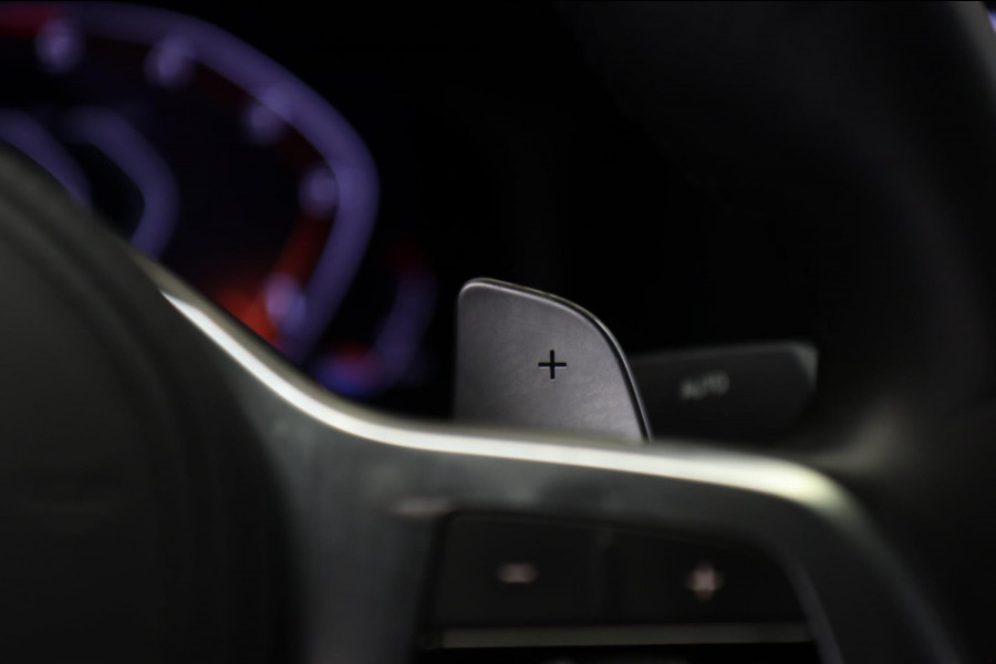 BMW 3-serie M340d xDrive M Sport /NAV/CARPLAY/STOELV/VOL