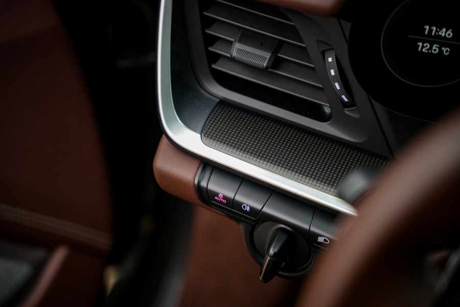 Porsche 911 3.8 Turbo S Aerokit Keramisch Schuifdak Burmester Keyless Liftsysteem Sportchrono 21''LM
