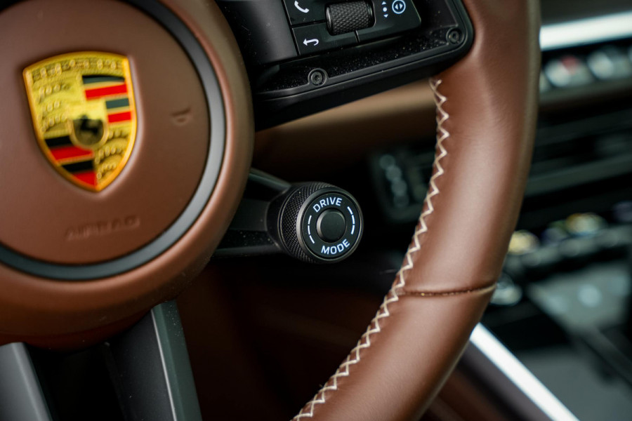 Porsche 911 3.8 Turbo S Aerokit Keramisch Schuifdak Burmester Keyless Liftsysteem Sportchrono 21''LM