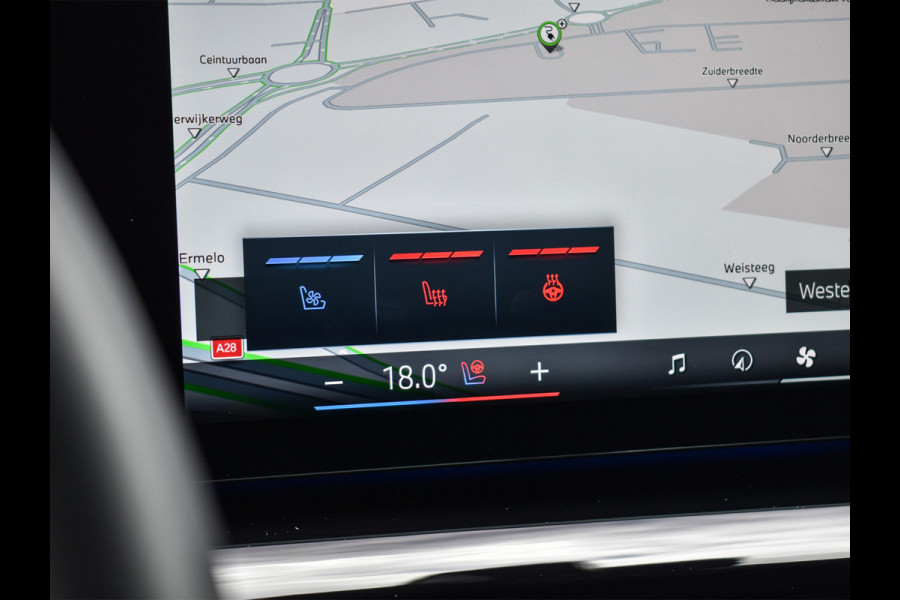 BMW 5 Serie Touring 550e xDrive M-SPORT PRO | PANORAMADAK | ACTIVE CRUISE CONTROL | ELEKTR. VERST. STOELEN MET GEHEUGEN | B&W AUDIO | STOELV
