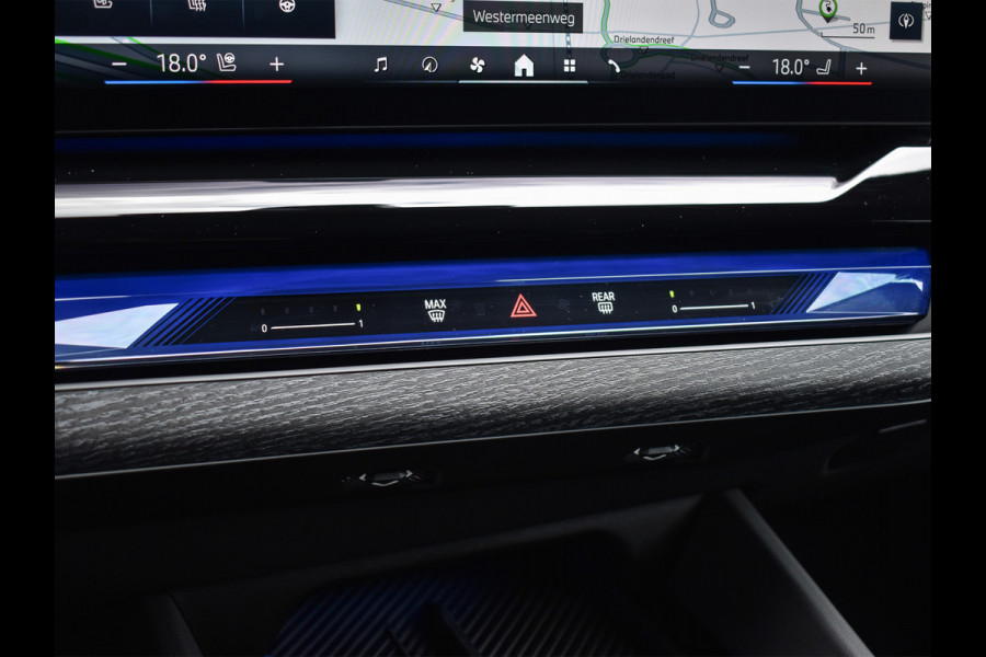 BMW 5 Serie Touring 550e xDrive M-SPORT PRO | PANORAMADAK | ACTIVE CRUISE CONTROL | ELEKTR. VERST. STOELEN MET GEHEUGEN | B&W AUDIO | STOELV