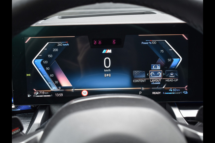 BMW 5 Serie Touring 550e xDrive M-SPORT PRO | PANORAMADAK | ACTIVE CRUISE CONTROL | ELEKTR. VERST. STOELEN MET GEHEUGEN | B&W AUDIO | STOELV