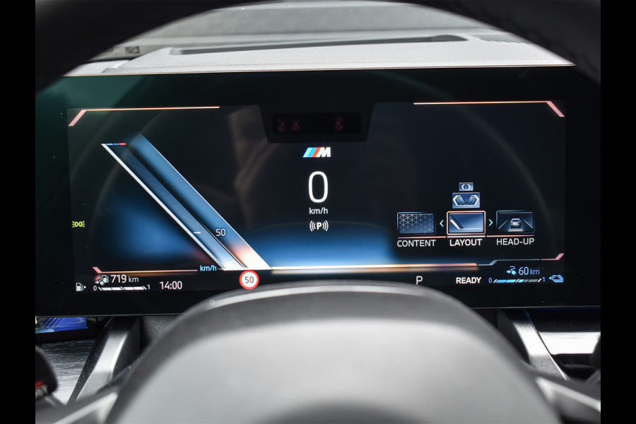 BMW 5 Serie Touring 550e xDrive M-SPORT PRO | PANORAMADAK | ACTIVE CRUISE CONTROL | ELEKTR. VERST. STOELEN MET GEHEUGEN | B&W AUDIO | STOELV