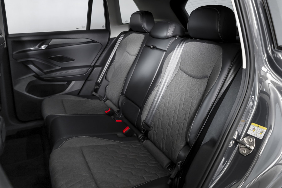 Volkswagen Tiguan 1.5 eTSI 150 PK Life Edition - DSG Automaat | Dig. Cockpit | Adapt. Cruise | Stoel+-Stuurverw. | PDC | Camera | App. Connect | ECC | Elek. Klep | DAB | LM 17" | 6165