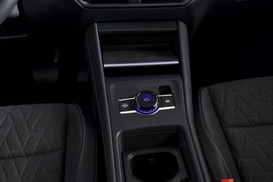 Volkswagen Tiguan 1.5 eTSI 150 PK Life Edition - DSG Automaat | Dig. Cockpit | Adapt. Cruise | Stoel+-Stuurverw. | PDC | Camera | App. Connect | ECC | Elek. Klep | DAB | LM 17" | 6165