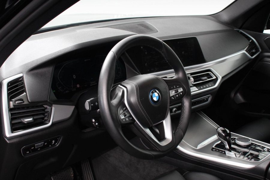 BMW X5 xDrive45e Hybrid 394pk Executive Shadow line Leder Schuif-Panorama dak Navigatie Trekhaak Camera 360 20"LMV