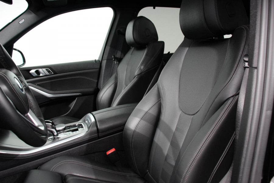 BMW X5 xDrive45e Hybrid 394pk Executive Shadow line Leder Schuif-Panorama dak Navigatie Trekhaak Camera 360 20"LMV