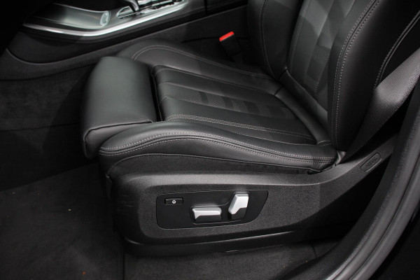 BMW X5 xDrive45e Hybrid 394pk Executive Shadow line Leder Schuif-Panorama dak Navigatie Trekhaak Camera 360 20"LMV