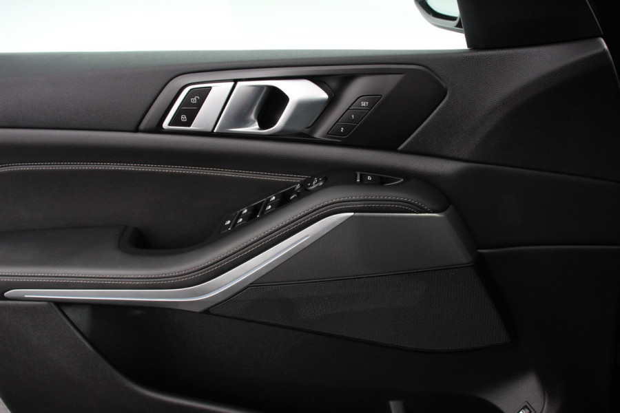 BMW X5 xDrive45e Hybrid 394pk Executive Shadow line Leder Schuif-Panorama dak Navigatie Trekhaak Camera 360 20"LMV