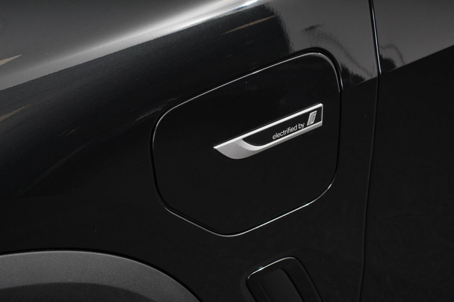 BMW X5 xDrive45e Hybrid 394pk Executive Shadow line Leder Schuif-Panorama dak Navigatie Trekhaak Camera 360 20"LMV