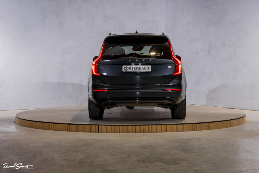 Volvo XC90 2.0 T8 Recharge AWD R-Design | Long Range | Zwenkbare Trekhaak | Harman Kardon | Adaptieve cruise | Apple carplay |