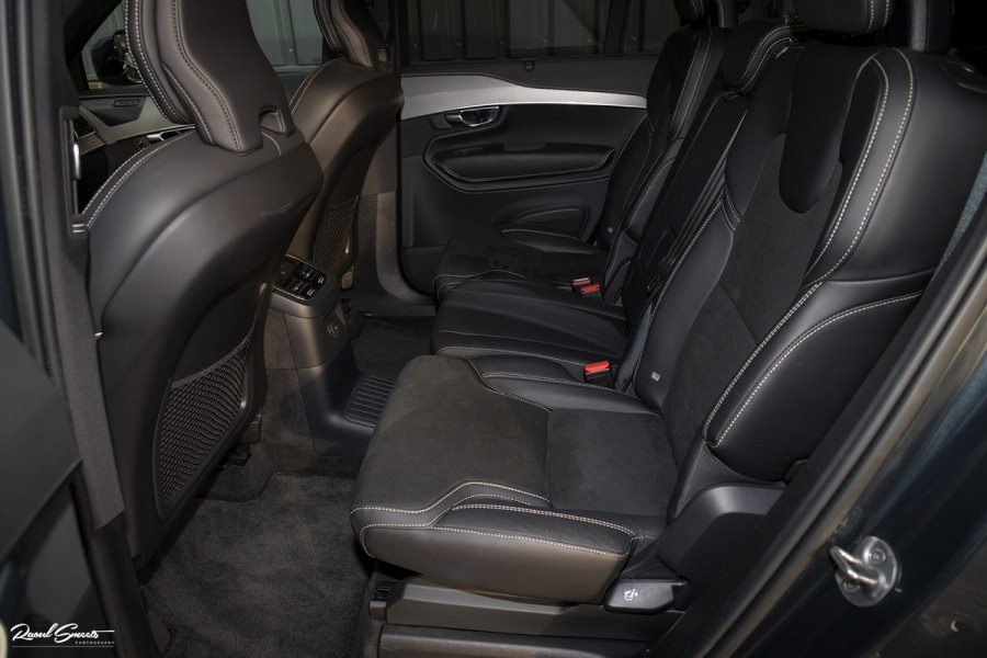 Volvo XC90 2.0 T8 Recharge AWD R-Design | Long Range | Zwenkbare Trekhaak | Harman Kardon | Adaptieve cruise | Apple carplay |
