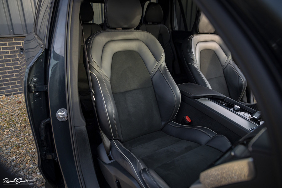 Volvo XC90 2.0 T8 Recharge AWD R-Design | Long Range | Zwenkbare Trekhaak | Harman Kardon | Adaptieve cruise | Apple carplay |