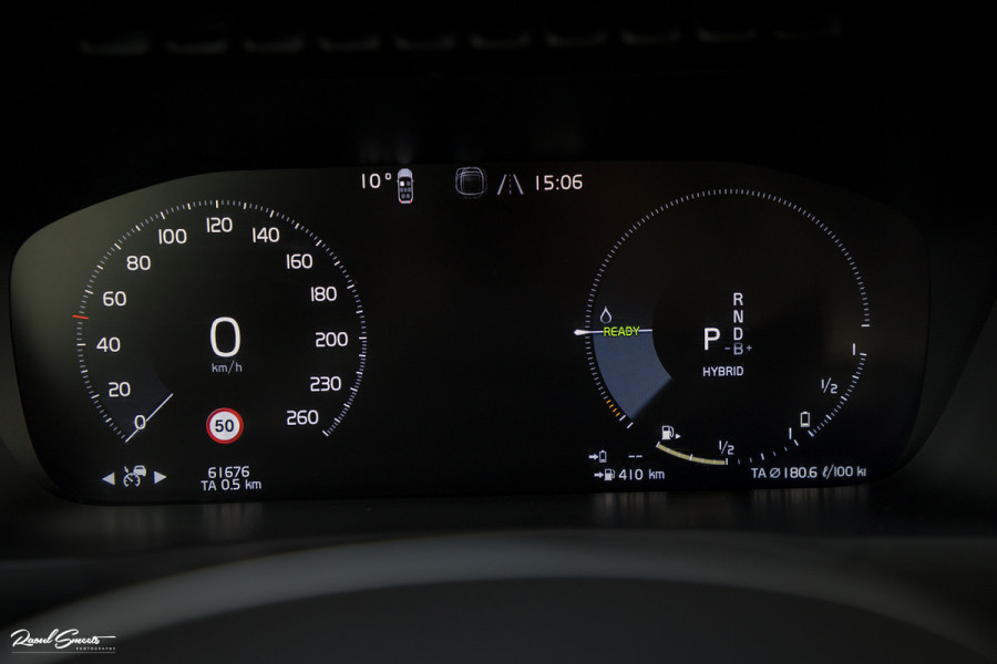 Volvo XC90 2.0 T8 Recharge AWD R-Design | Long Range | Zwenkbare Trekhaak | Harman Kardon | Adaptieve cruise | Apple carplay |