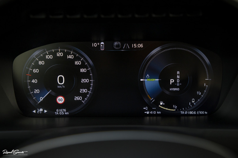 Volvo XC90 2.0 T8 Recharge AWD R-Design | Long Range | Zwenkbare Trekhaak | Harman Kardon | Adaptieve cruise | Apple carplay |