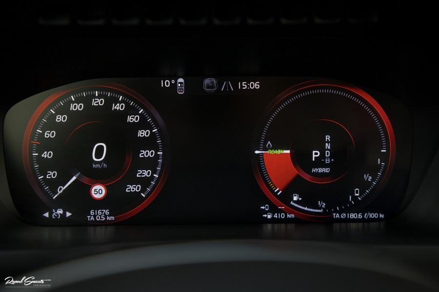 Volvo XC90 2.0 T8 Recharge AWD R-Design | Long Range | Zwenkbare Trekhaak | Harman Kardon | Adaptieve cruise | Apple carplay |