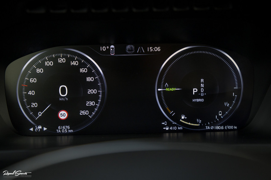 Volvo XC90 2.0 T8 Recharge AWD R-Design | Long Range | Zwenkbare Trekhaak | Harman Kardon | Adaptieve cruise | Apple carplay |