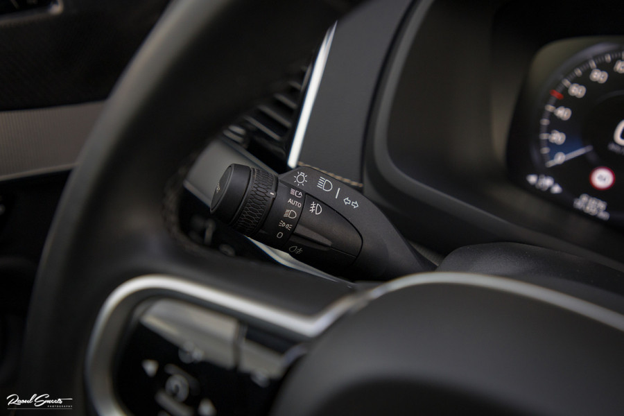 Volvo XC90 2.0 T8 Recharge AWD R-Design | Long Range | Zwenkbare Trekhaak | Harman Kardon | Adaptieve cruise | Apple carplay |