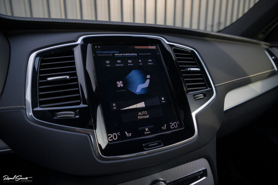 Volvo XC90 2.0 T8 Recharge AWD R-Design | Long Range | Zwenkbare Trekhaak | Harman Kardon | Adaptieve cruise | Apple carplay |