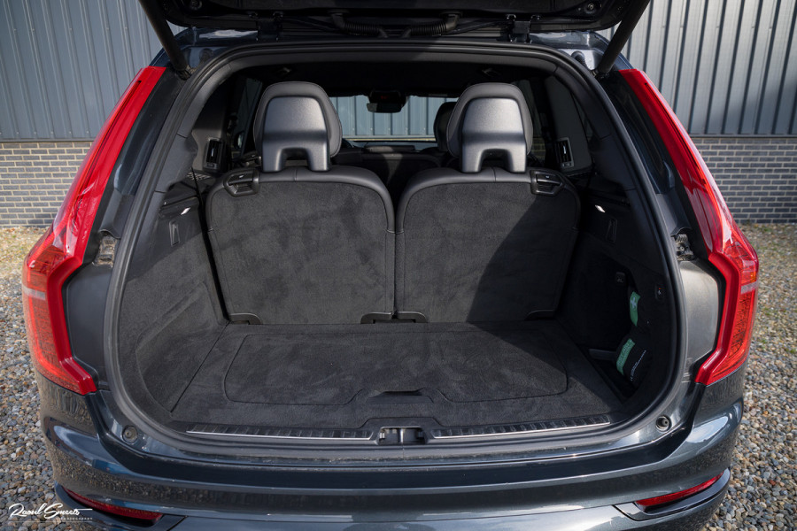 Volvo XC90 2.0 T8 Recharge AWD R-Design | Long Range | Zwenkbare Trekhaak | Harman Kardon | Adaptieve cruise | Apple carplay |