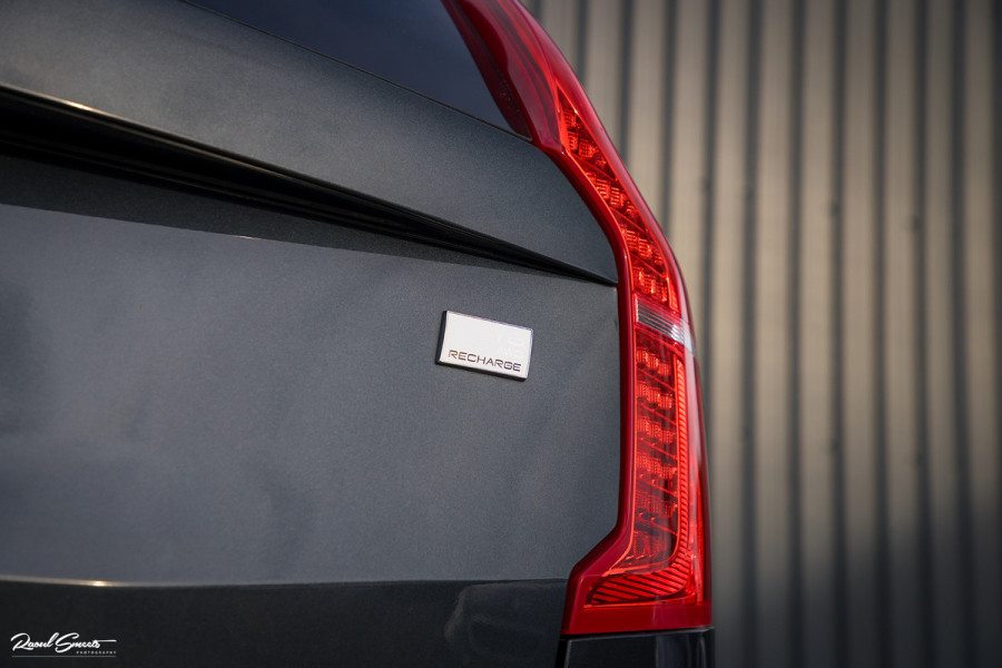 Volvo XC90 2.0 T8 Recharge AWD R-Design | Long Range | Zwenkbare Trekhaak | Harman Kardon | Adaptieve cruise | Apple carplay |