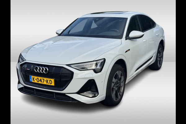 Audi e-tron Sportback 50 quattro S edition 71 kWh / Panoramadak / Camera / Luchtvering / 20'' / Leder&Alcantara / DAB / ACC / Navigatie / Stoelverwarming