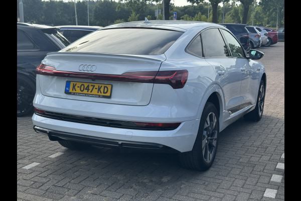 Audi e-tron Sportback 50 quattro S edition 71 kWh / Panoramadak / Camera / Luchtvering / 20'' / Leder&Alcantara / DAB / ACC / Navigatie / Stoelverwarming